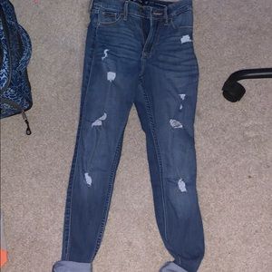 blue hollister jeans